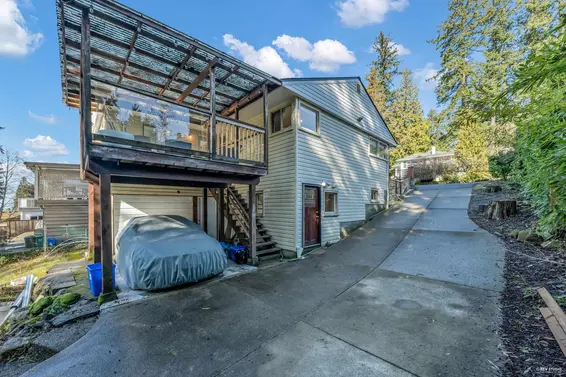 441 Tempe Crescent, North Vancouver For Sale - image 31