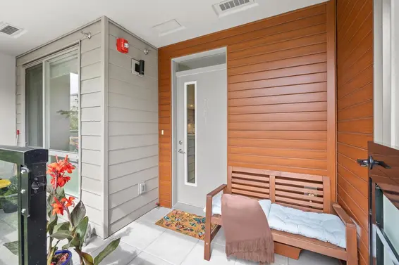 TH1 128 East 8th Street, North Vancouver For Sale - image 2