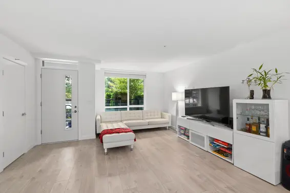 TH1 128 East 8th Street, North Vancouver For Sale - image 8