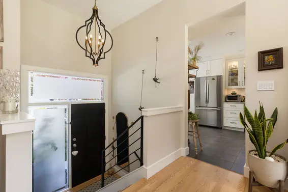 3665 Rutherford Crescent, North Vancouver For Sale - image 15