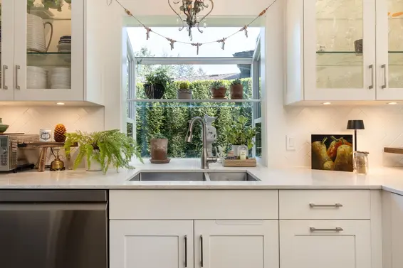 3665 Rutherford Crescent, North Vancouver For Sale - image 6