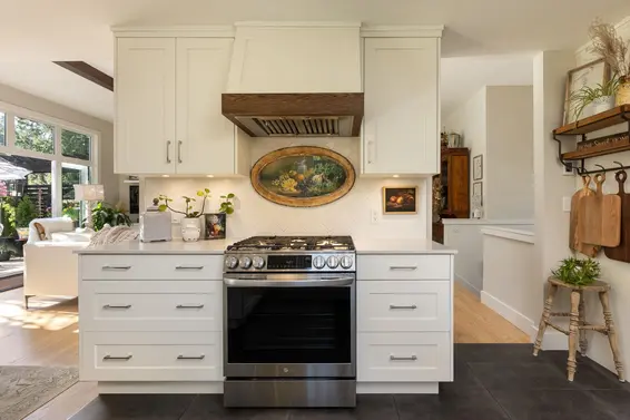 3665 Rutherford Crescent, North Vancouver For Sale - image 7