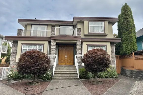 648 East 3rd Street, North Vancouver