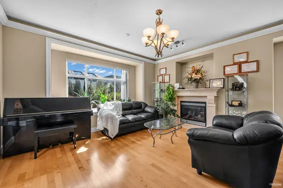 648 East 3rd Street, North Vancouver For Sale - image 6