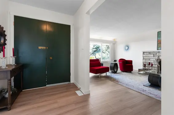1895 Rosebery Avenue, West Vancouver For Sale - image 10