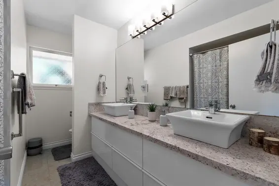 1895 Rosebery Avenue, West Vancouver For Sale - image 12