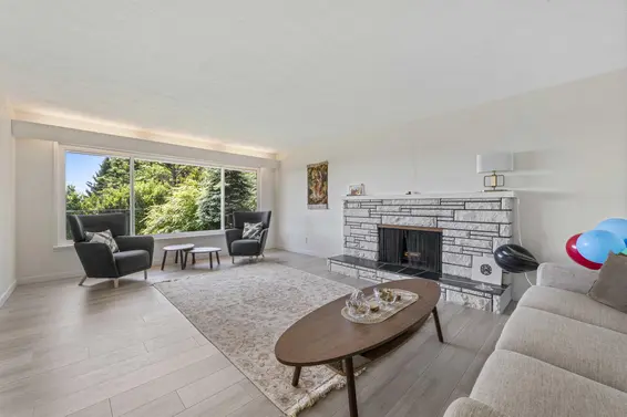 1895 Rosebery Avenue, West Vancouver For Sale - image 21