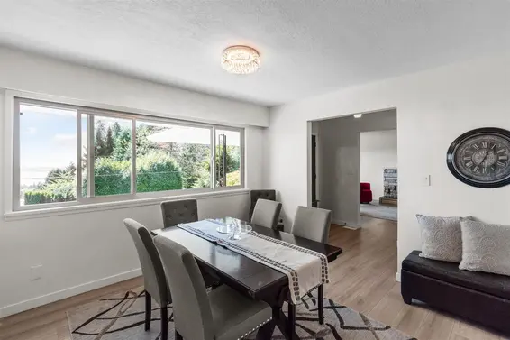 1895 Rosebery Avenue, West Vancouver For Sale - image 6