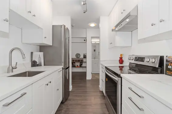 302 275 West 2nd Street, North Vancouver