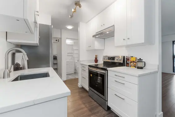 302 275 West 2nd Street, North Vancouver For Sale - image 2