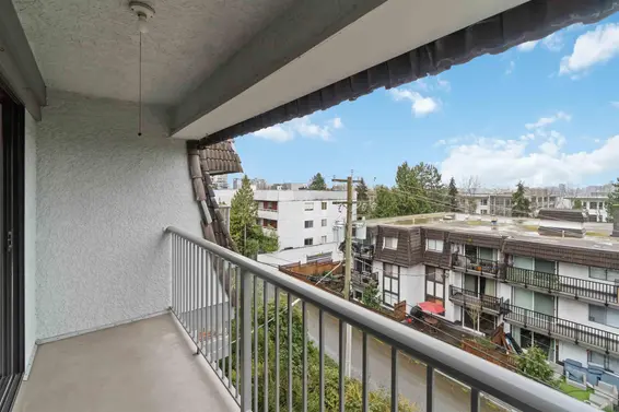 302 275 West 2nd Street, North Vancouver For Sale - image 21