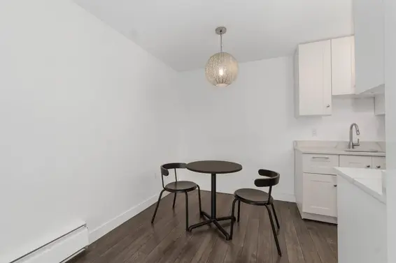 302 275 West 2nd Street, North Vancouver For Sale - image 5