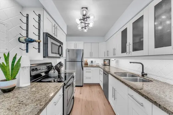 102 320 West 2nd Street, North Vancouver For Sale - image 12