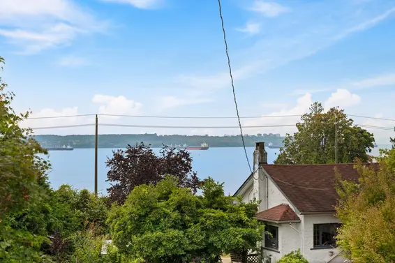 2820 Marine Drive, West Vancouver For Sale - image 17