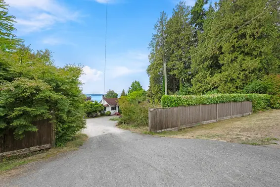 2820 Marine Drive, West Vancouver For Sale - image 18