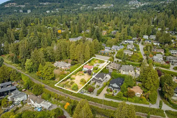 2820 Marine Drive, West Vancouver For Sale - image 7