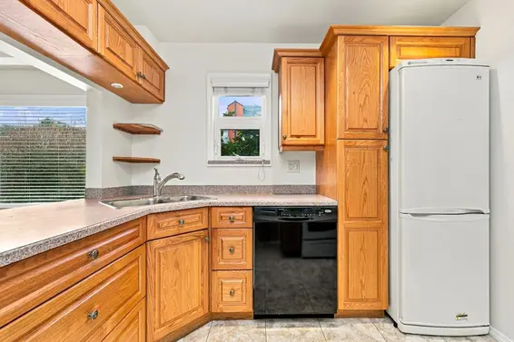 214 121 West 29 Street, North Vancouver For Sale - image 11