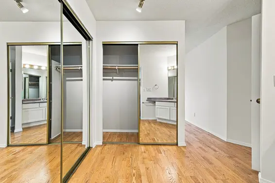 214 121 West 29 Street, North Vancouver For Sale - image 17