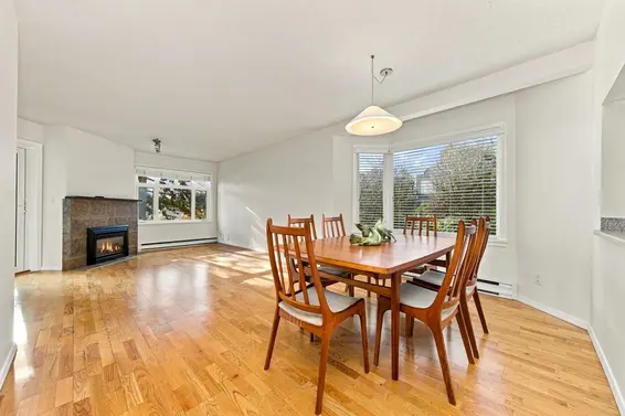 214 121 West 29 Street, North Vancouver For Sale - image 2
