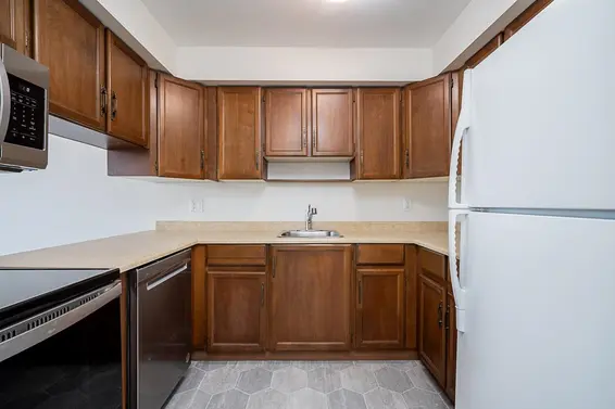801 444 Lonsdale Avenue, North Vancouver For Sale - image 10