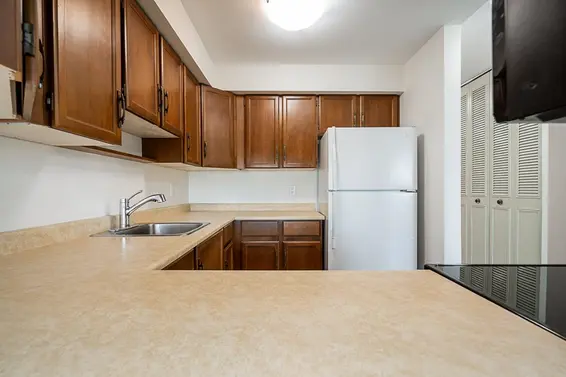 801 444 Lonsdale Avenue, North Vancouver For Sale - image 11
