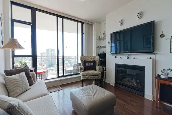 1609 155 West 1st Street, North Vancouver For Sale - image 11