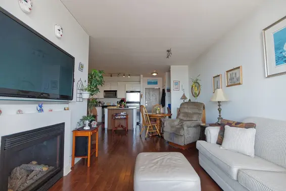 1609 155 West 1st Street, North Vancouver For Sale - image 17