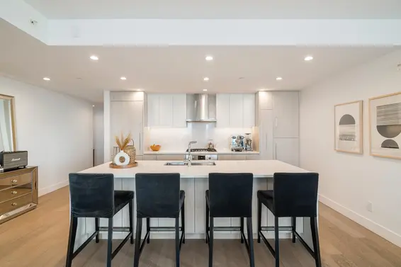 504 177 West 3rd Street, North Vancouver For Sale - image 5