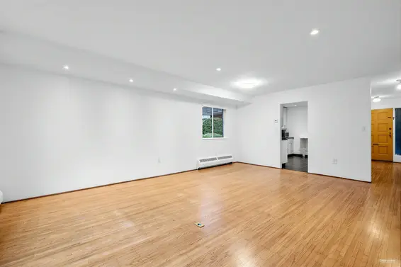 1109 235 Keith Road, West Vancouver For Sale - image 10