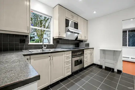 1109 235 Keith Road, West Vancouver For Sale - image 15