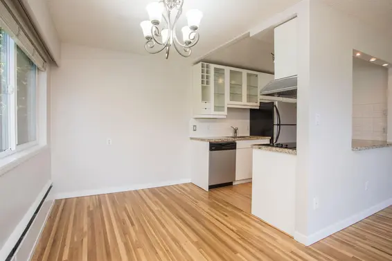11 1450 Chesterfield Avenue, North Vancouver For Sale - image 5