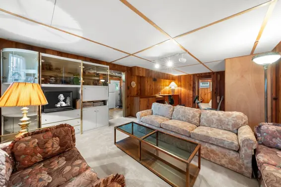 462 West 26th Street, North Vancouver For Sale - image 25