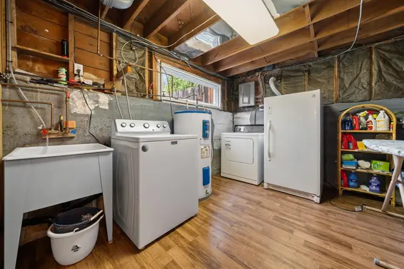 462 West 26th Street, North Vancouver For Sale - image 32