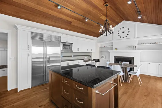 2370 Queens Avenue, West Vancouver For Sale - image 10