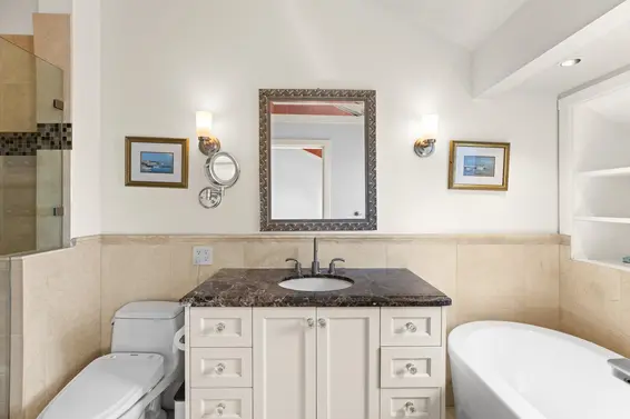 2370 Queens Avenue, West Vancouver For Sale - image 20