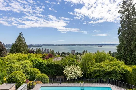2370 Queens Avenue, West Vancouver For Sale - image 37
