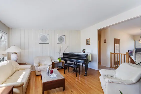 581 Ellis Street, North Vancouver For Sale - image 7