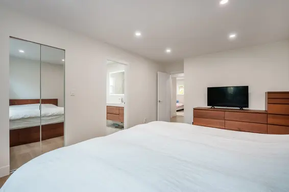 757 East 18th Street, North Vancouver For Sale - image 11