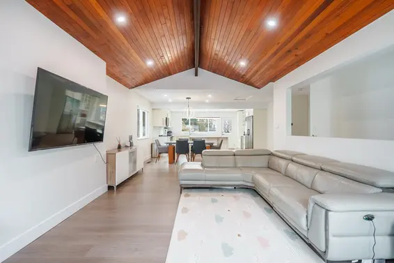 757 East 18th Street, North Vancouver For Sale - image 8