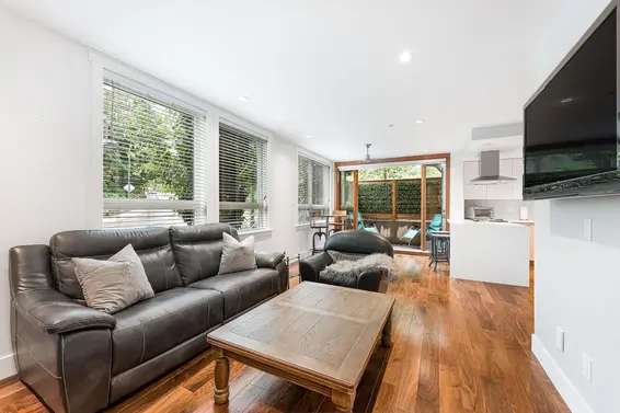 101 2200 Caledonia Avenue, North Vancouver