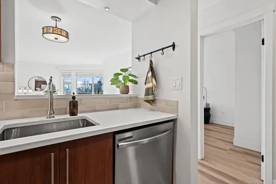 207 235 West 4th Street, North Vancouver For Sale - image 17