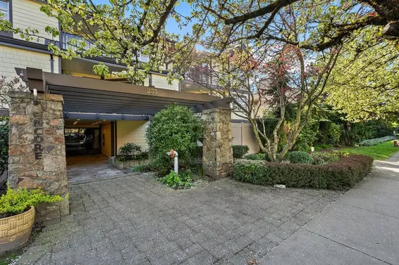207 235 West 4th Street, North Vancouver For Sale - image 3