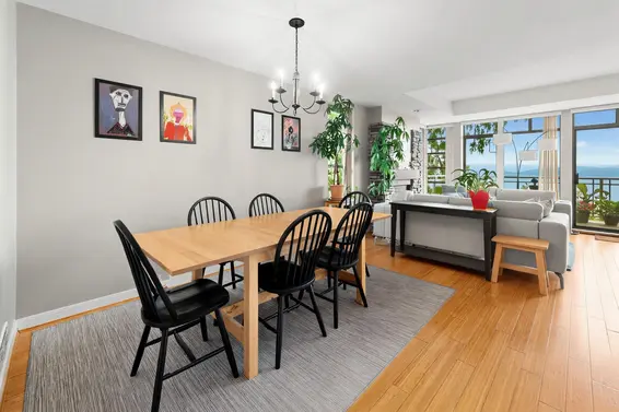 8725 Seascape Drive, West Vancouver For Sale - image 10