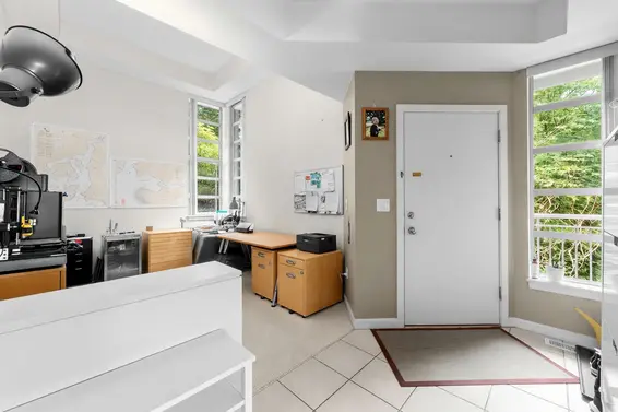 8725 Seascape Drive, West Vancouver For Sale - image 33