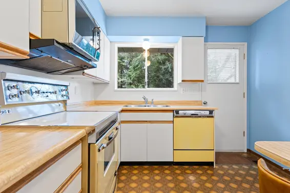 1349 Mill Street, North Vancouver For Sale - image 9