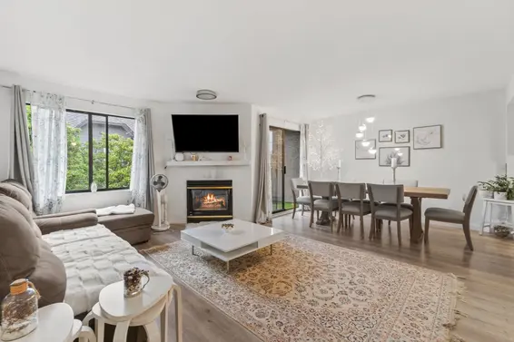 23 2133 St. Georges Avenue, North Vancouver
