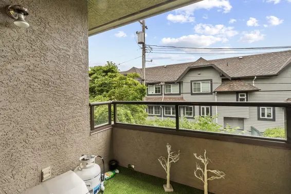 23 2133 St. Georges Avenue, North Vancouver For Sale - image 18