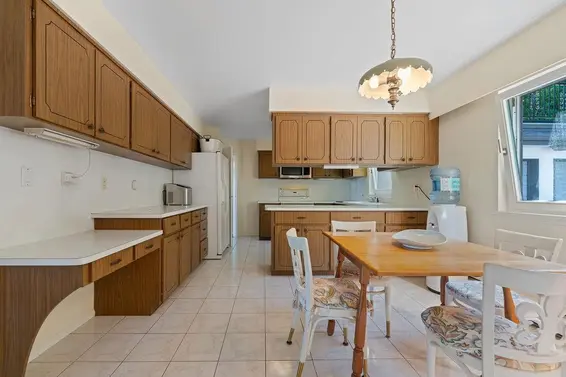 1373 Camwell Drive, West Vancouver For Sale - image 15
