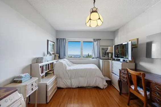 1373 Camwell Drive, West Vancouver For Sale - image 27