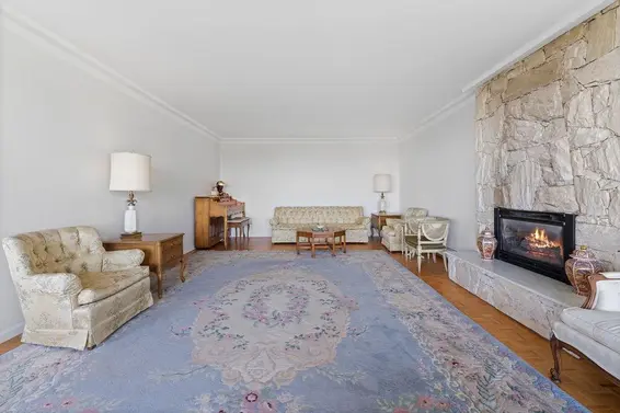 1373 Camwell Drive, West Vancouver For Sale - image 7